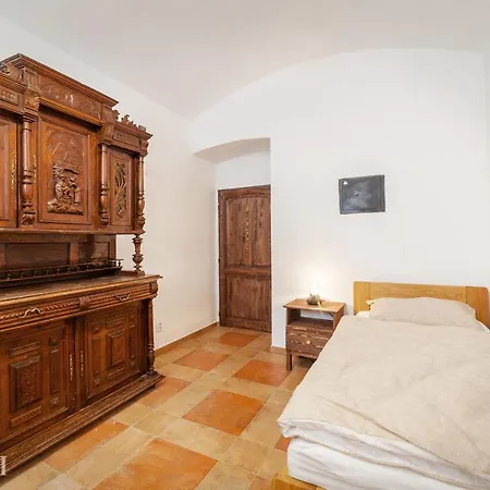 Perunika In Ostello
