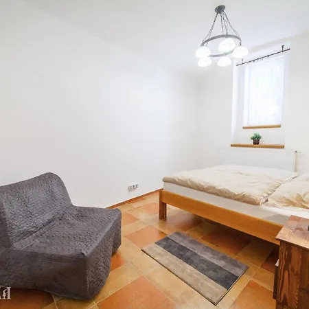 Vandrarhem Perunika In *